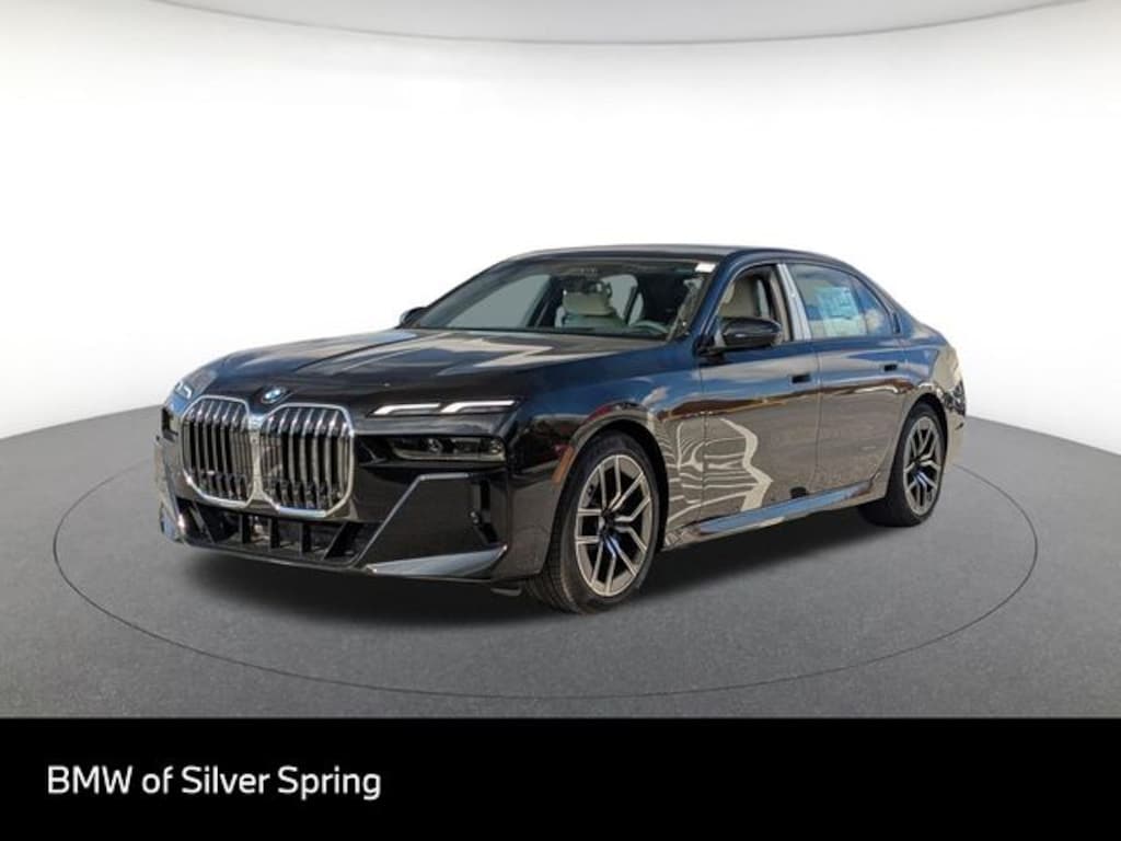 New 2026 BMW 740i xDrive Sedan
