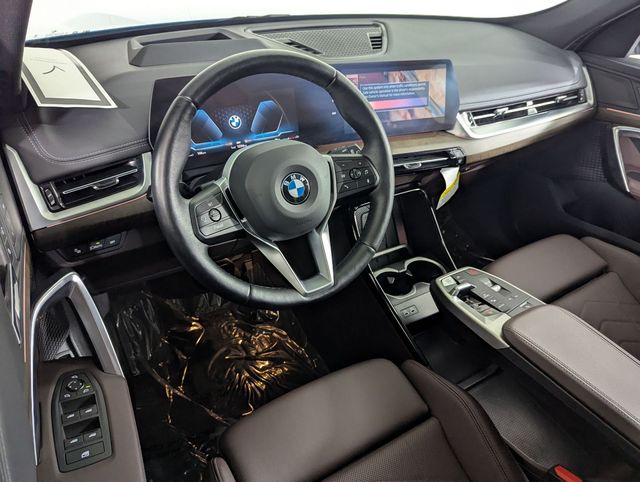 2025 BMW X1 28i - Photo 11