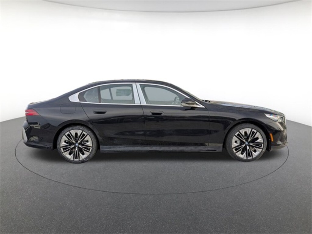 New 2026 BMW 530i xDrive Sedan