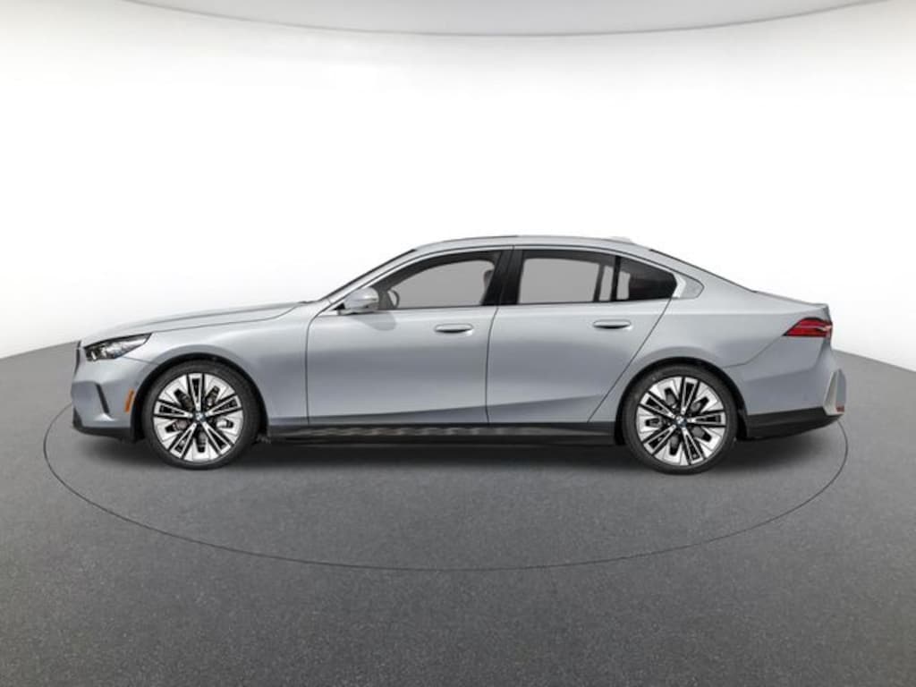New 2026 BMW i5 xDrive40 Sedan
