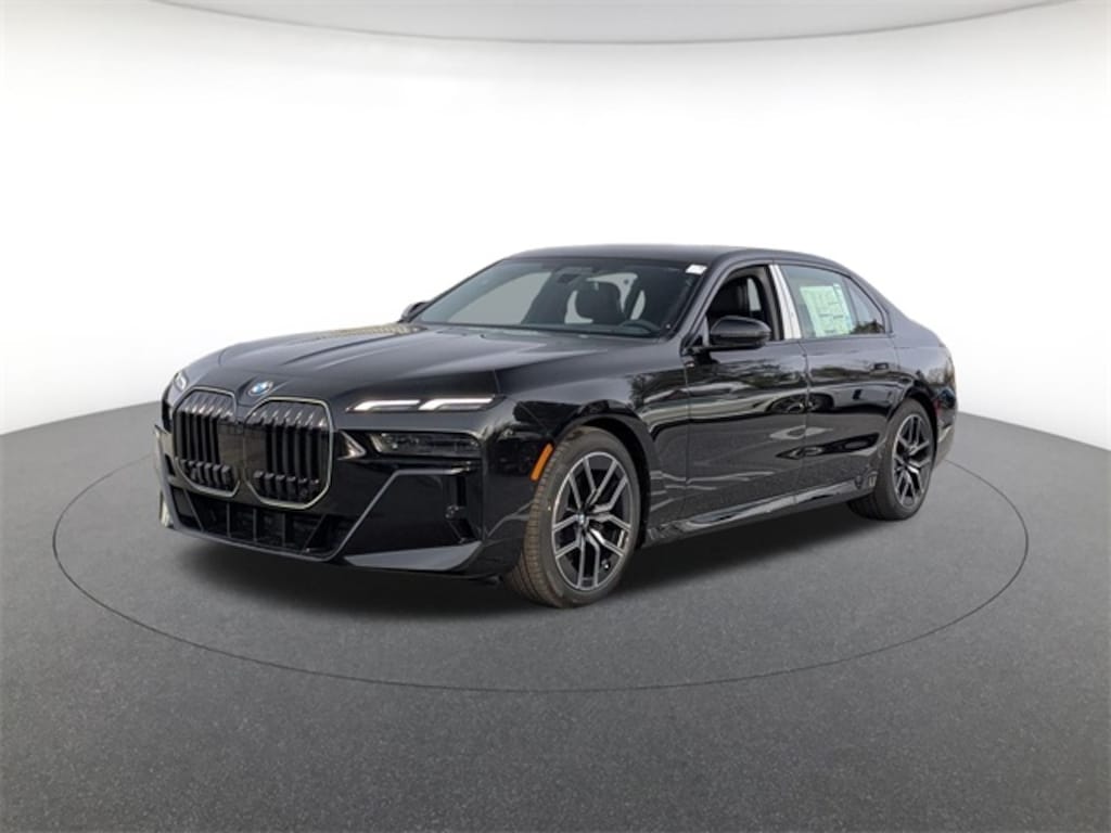 New 2026 BMW 740i xDrive Sedan