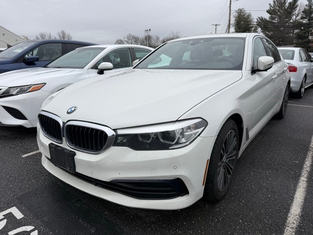 2019 BMW 5 Series 530i's photo