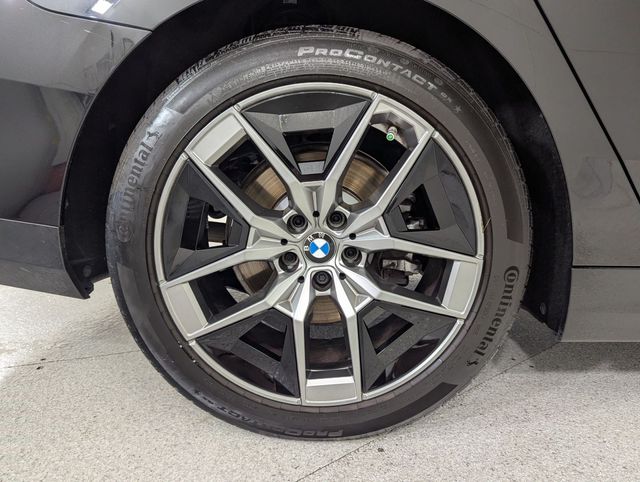 2026 BMW 5 Series 530i - Photo 23
