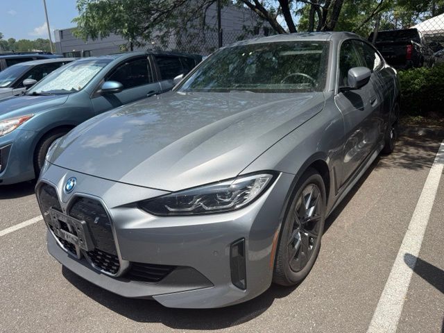 2023 BMW i4 eDrive40's photo