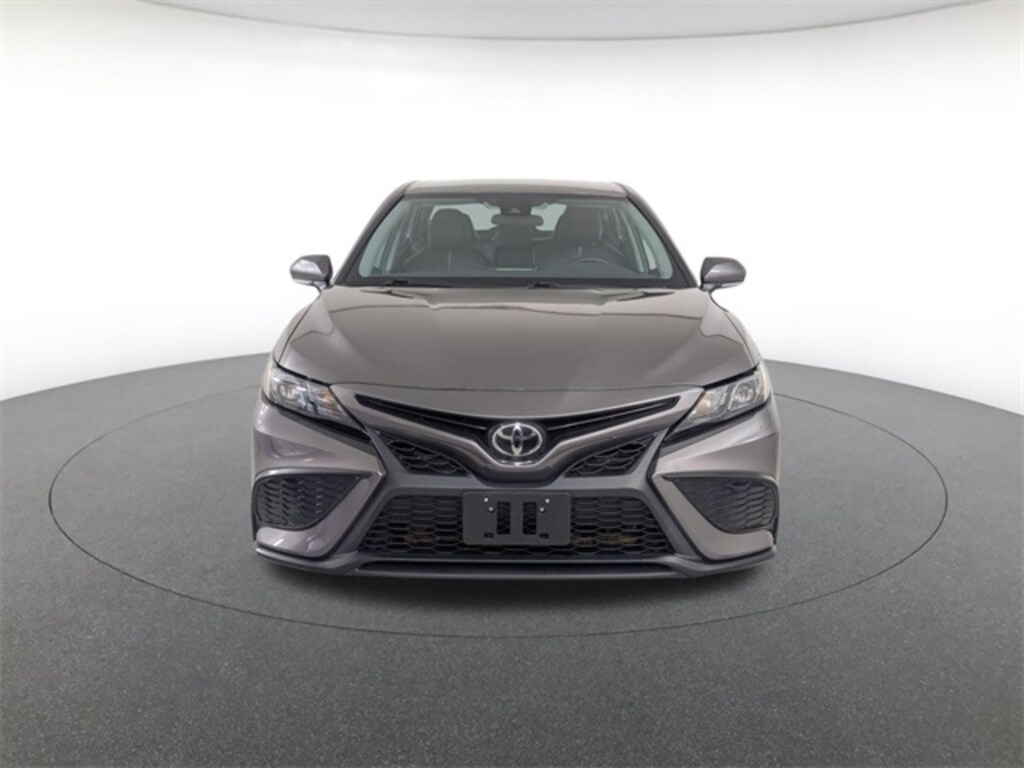 Used 2022 Toyota Camry SE Sedan