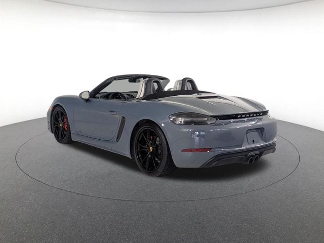 2018 Porsche 718 8