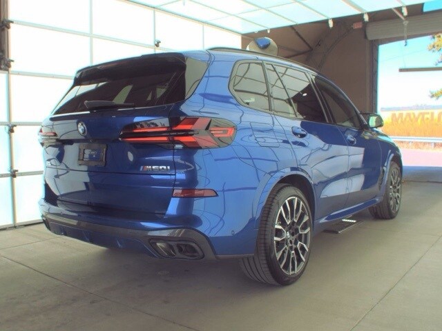 2025 Bmw X5 M60i photo 2