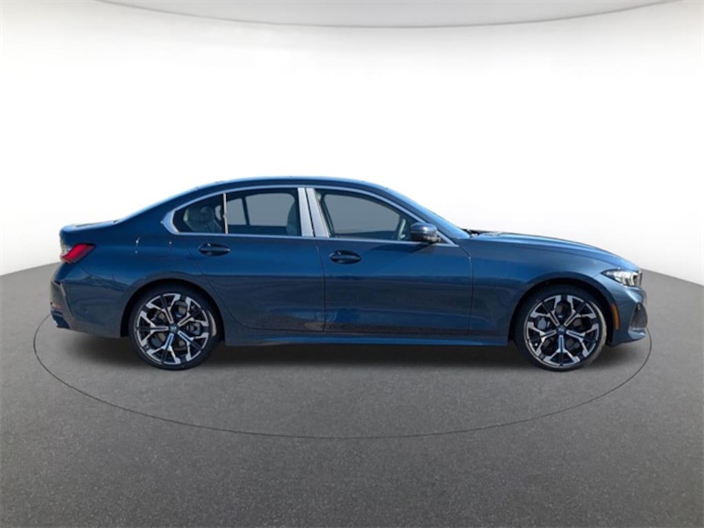 New 2026 BMW 330i xDrive Sedan