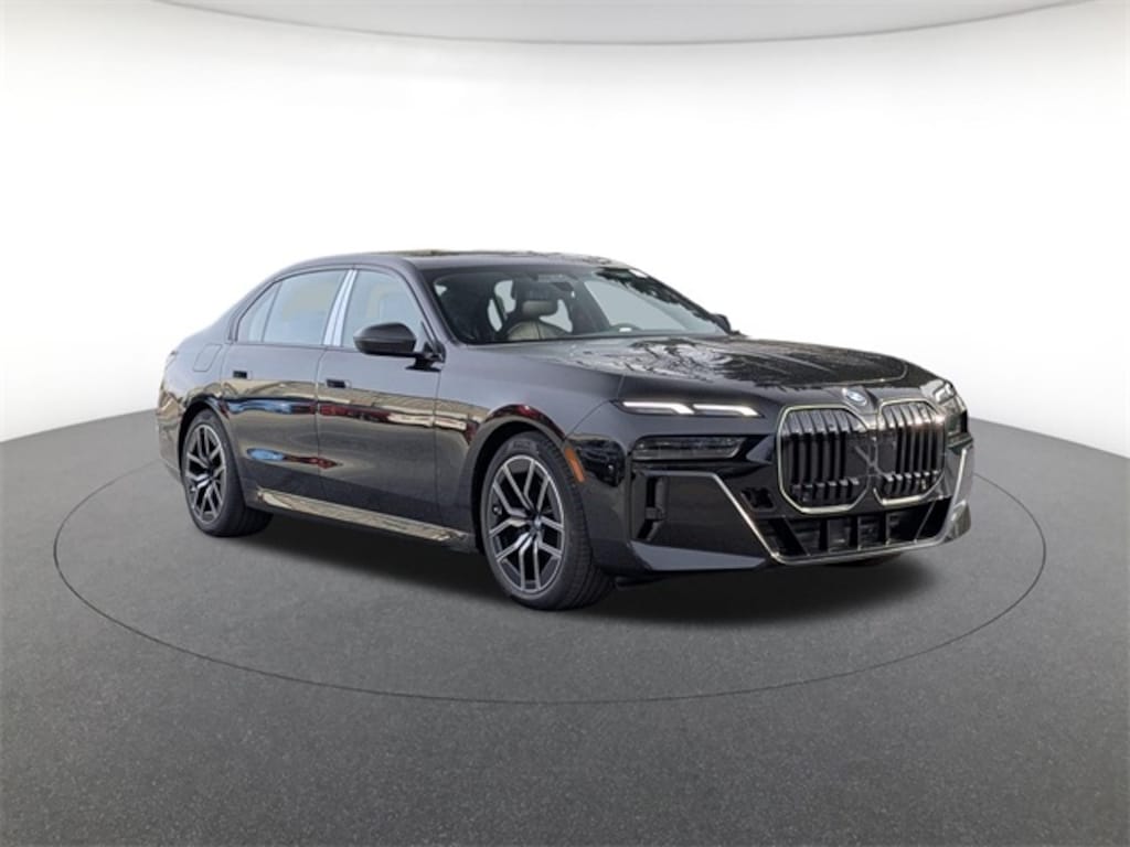 New 2026 BMW 740i xDrive Sedan