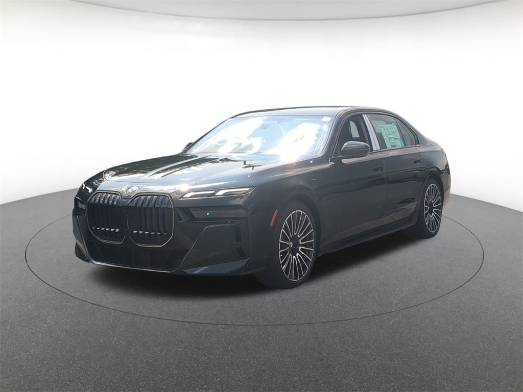 2025 BMW 7 Series 760i's photo