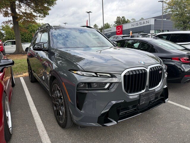2023 Bmw X7 M60i photo 3