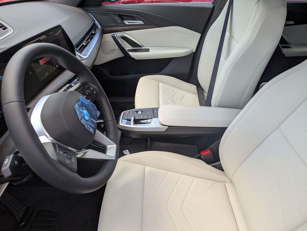 2026 BMW X1 28i - Photo 10