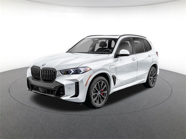 2026 BMW X5 50e's photo