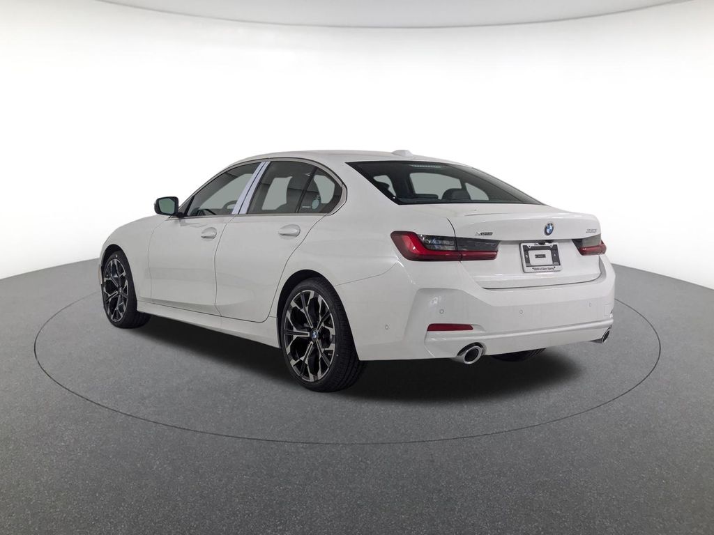 2025 BMW 3 Series 330i - Photo 7