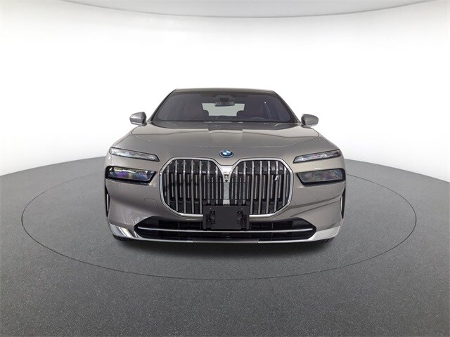 2025 Bmw i7 xDrive60 photo 2