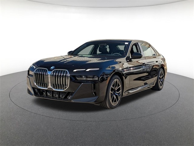 2026 BMW 7 Series 750e's photo