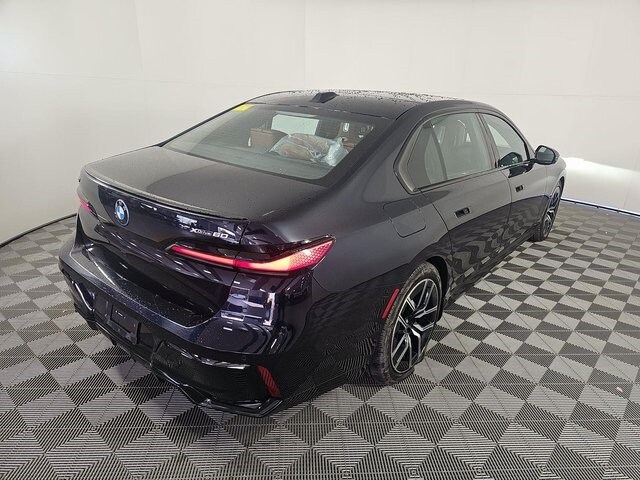 2024 Bmw i7 xDrive60 photo 2