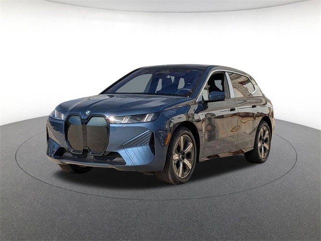 2026 BMW iX 45's photo