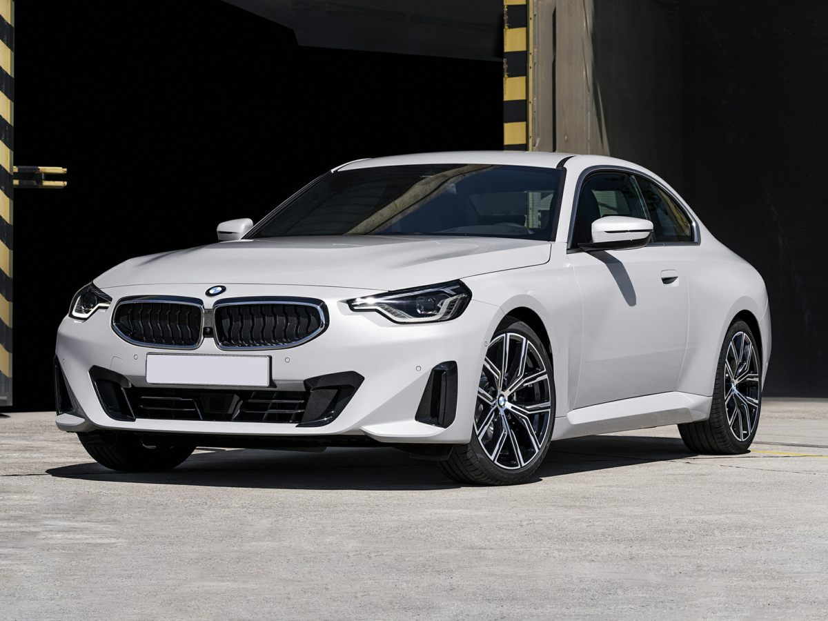 2023 BMW 2 Series 230i's photo