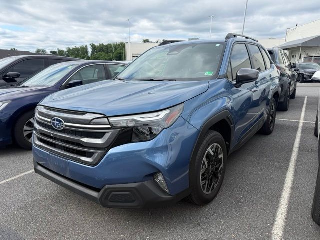 2025 Subaru Forester Premium's photo