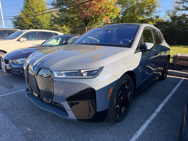  BMW iX