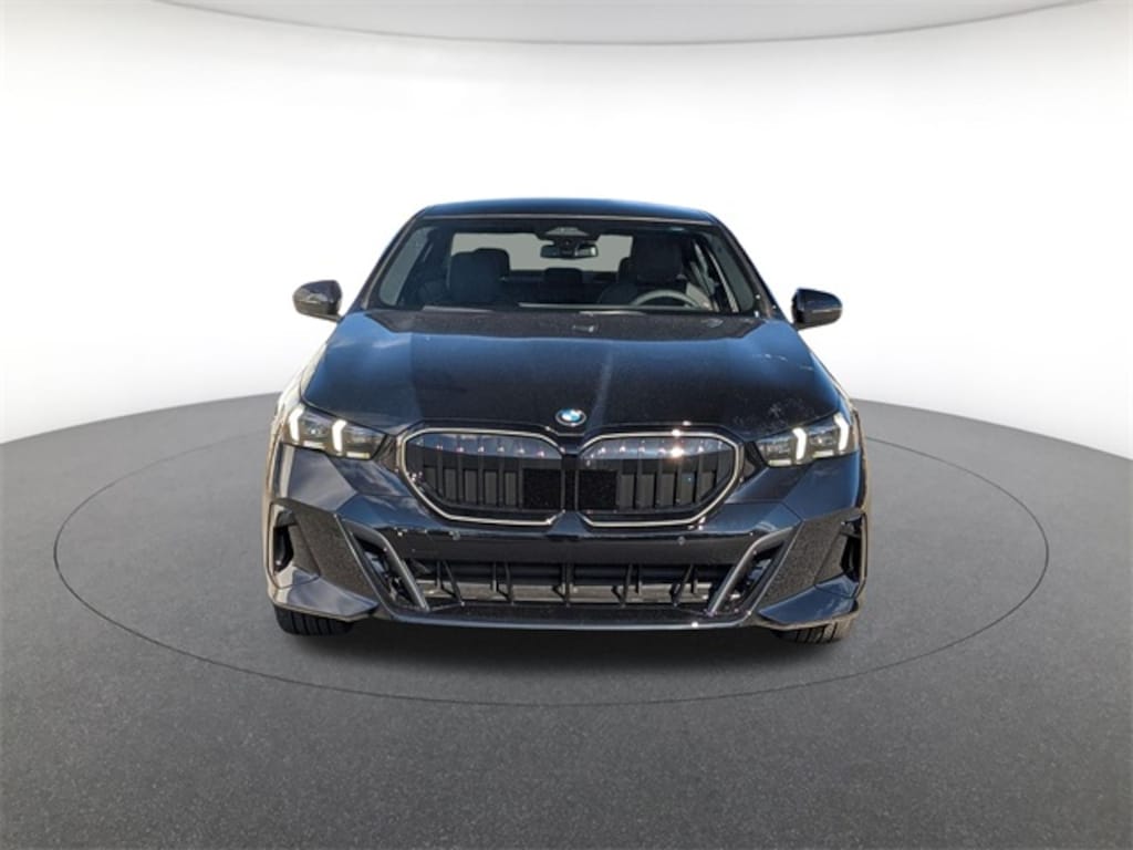 New 2026 BMW 530i xDrive Sedan