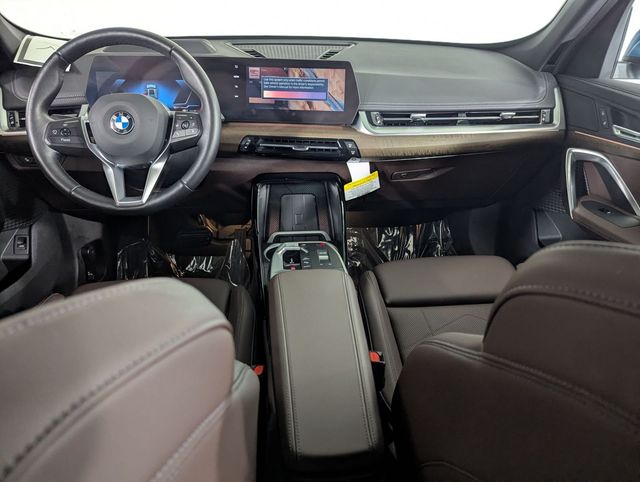 2025 BMW X1 28i - Photo 13