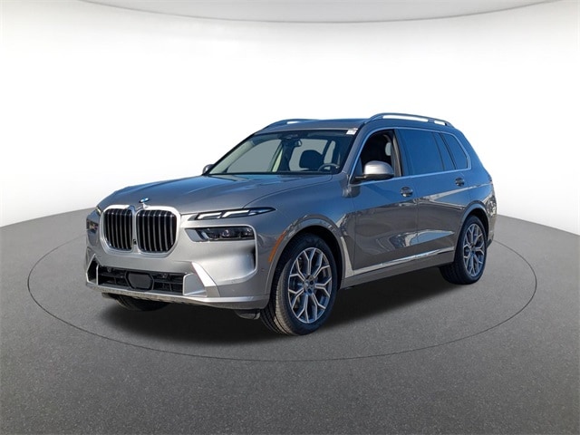 2026 BMW X7 40i's photo