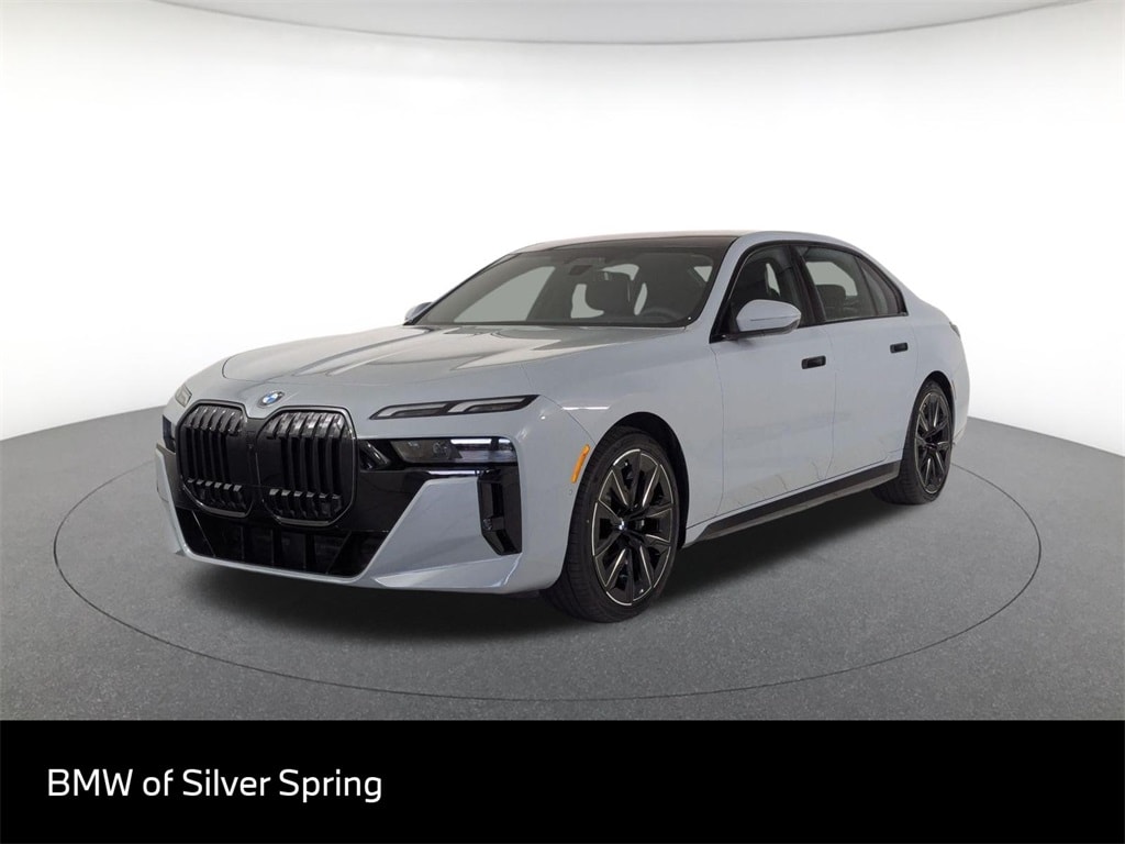 2025 BMW 7 Series 760's photo