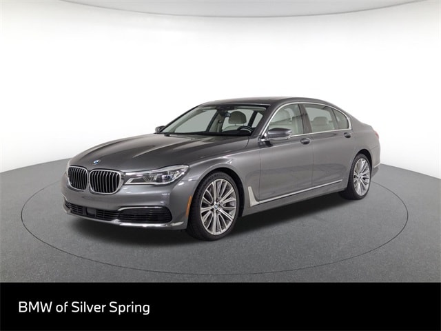 2019 BMW 7 Series 750's photo