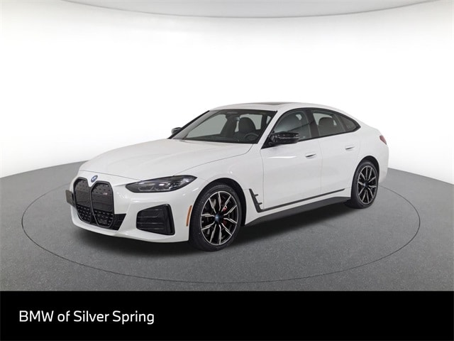 2023 BMW i4 M50's photo