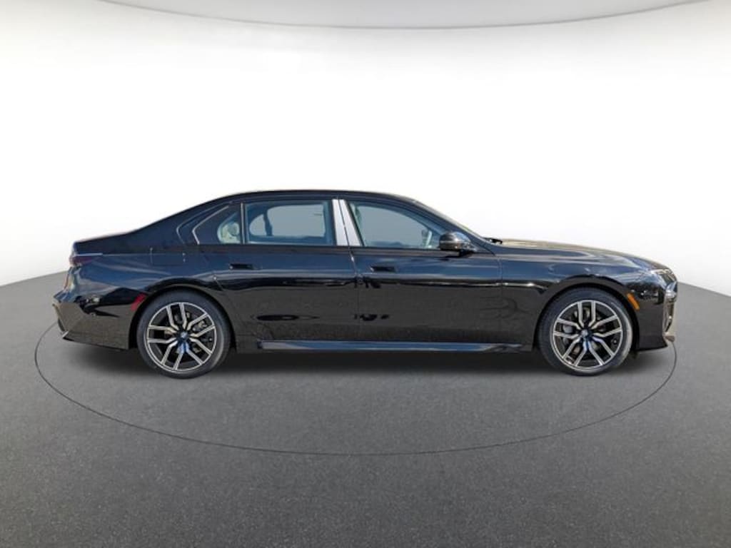 New 2026 BMW 740i xDrive Sedan