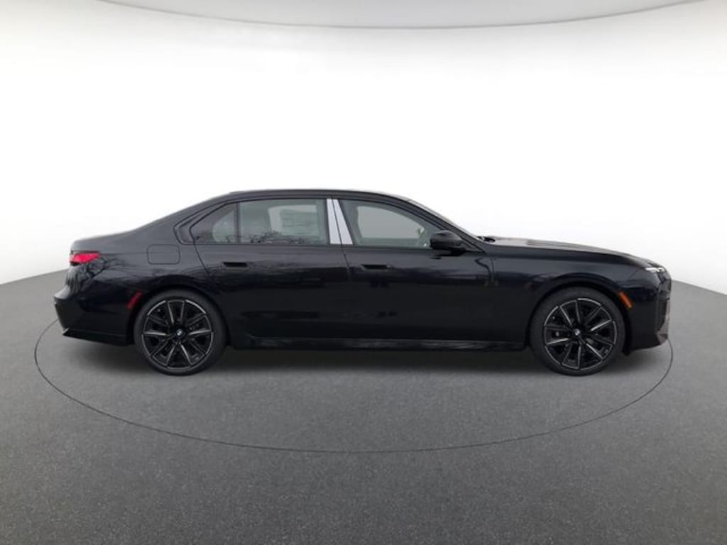 New 2026 BMW 740i xDrive Sedan