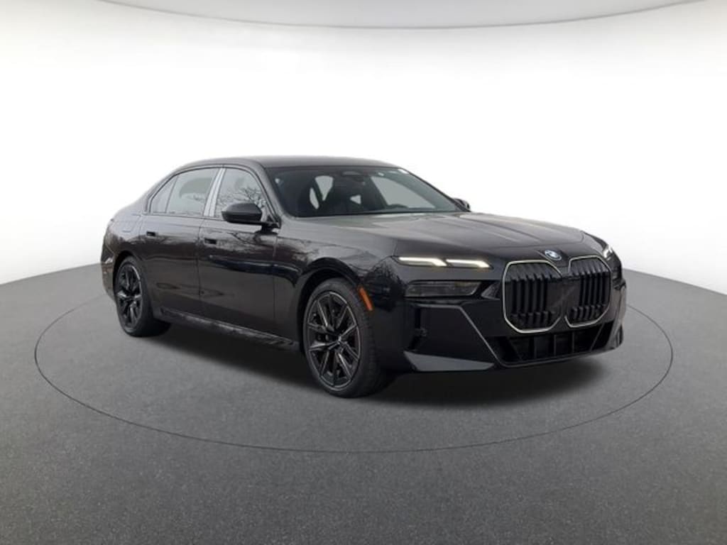 New 2026 BMW 740i xDrive Sedan