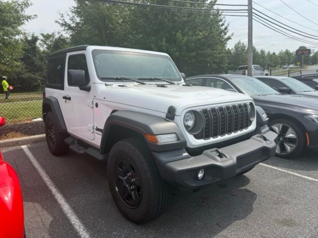 Used 2025 Jeep Wrangler Sport SUV