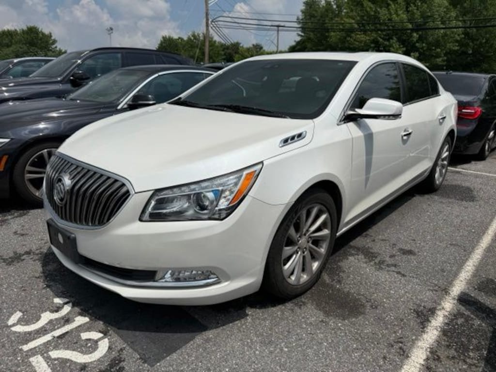 Used 2016 Buick Lacrosse Leather Group Sedan
