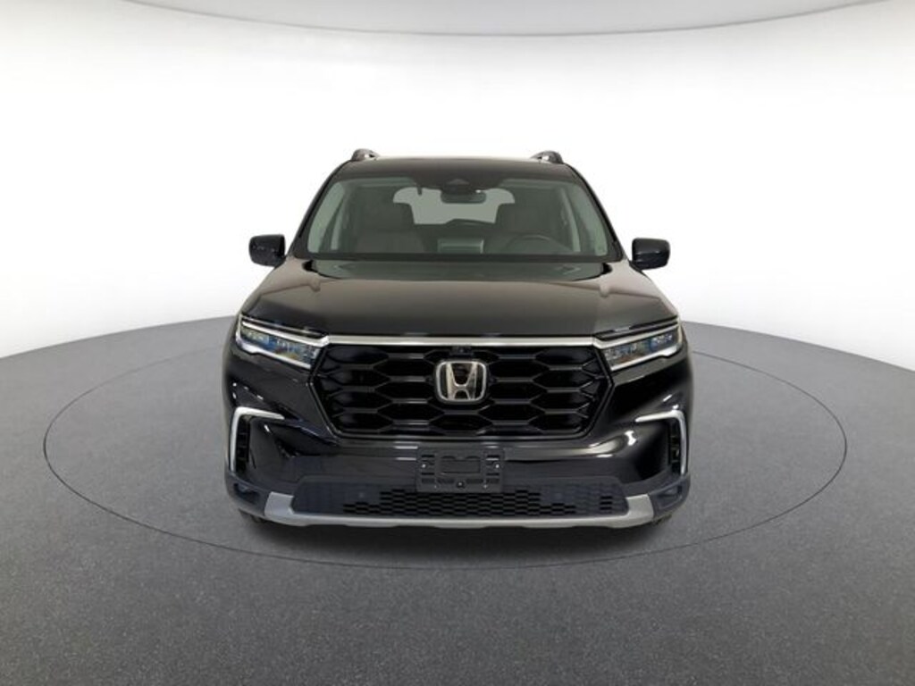 Used 2025 Honda Pilot Elite SUV