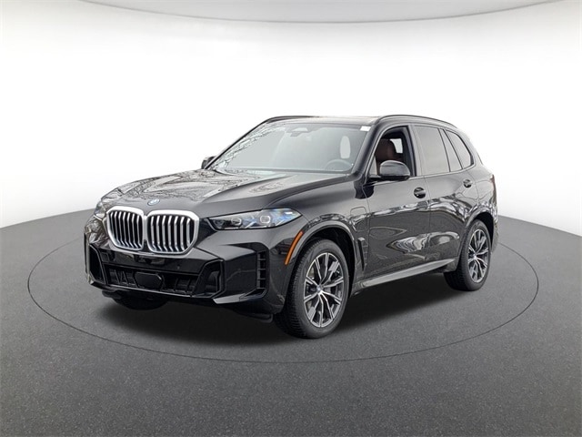 2026 BMW X5 50e's photo