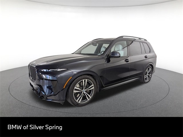 2025 BMW X7 Base's photo