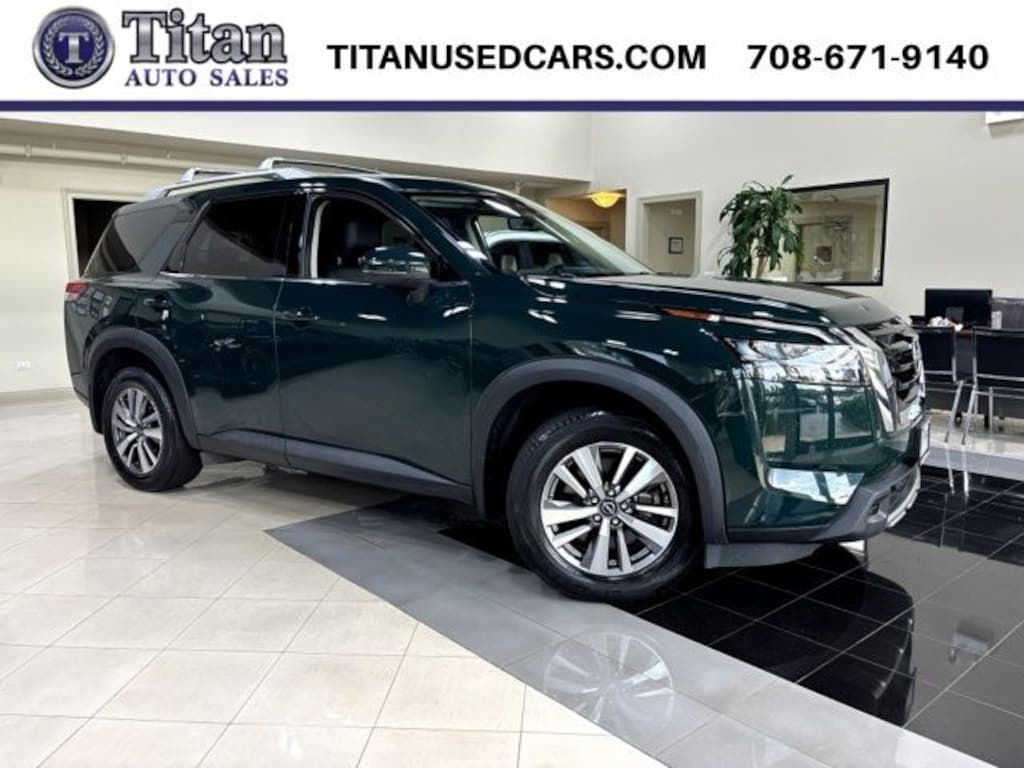 Used 2023 Nissan Pathfinder SL SUV