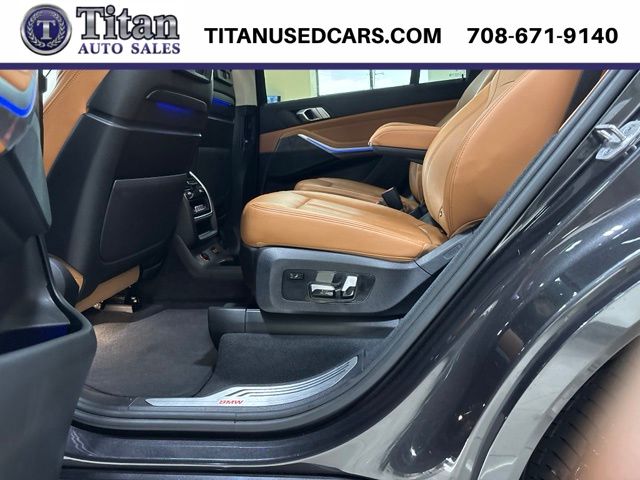 2021 BMW X7 40i - Photo 43