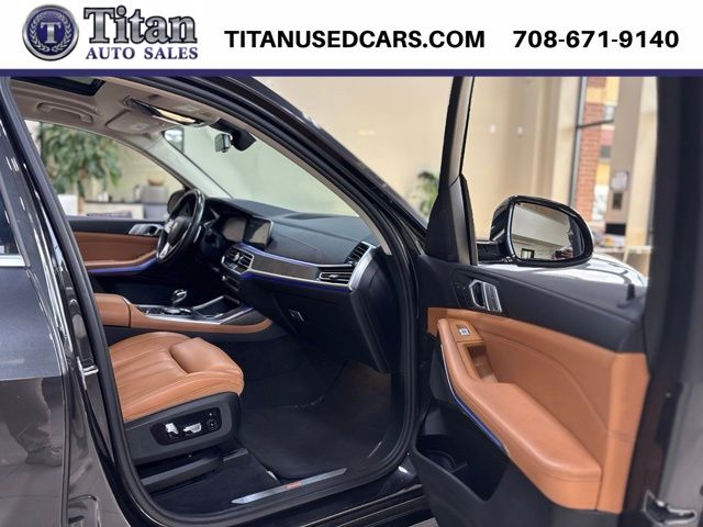 2021 BMW X7 40i - Photo 47
