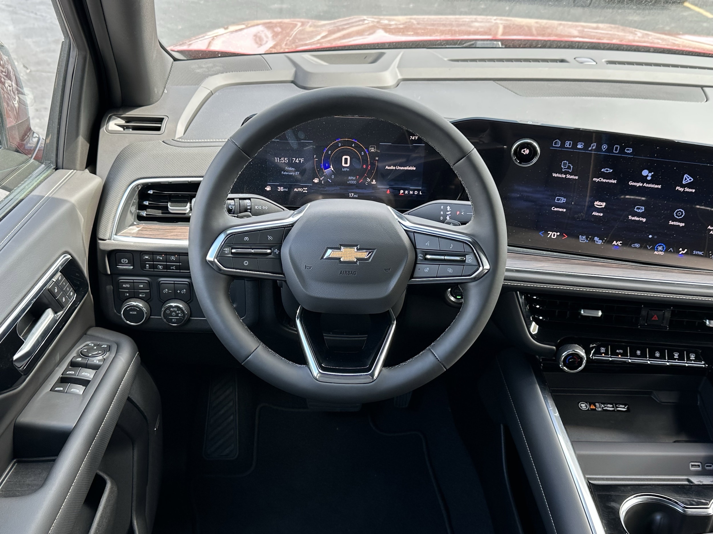 2025 Chevrolet Suburban Premier - Photo 14
