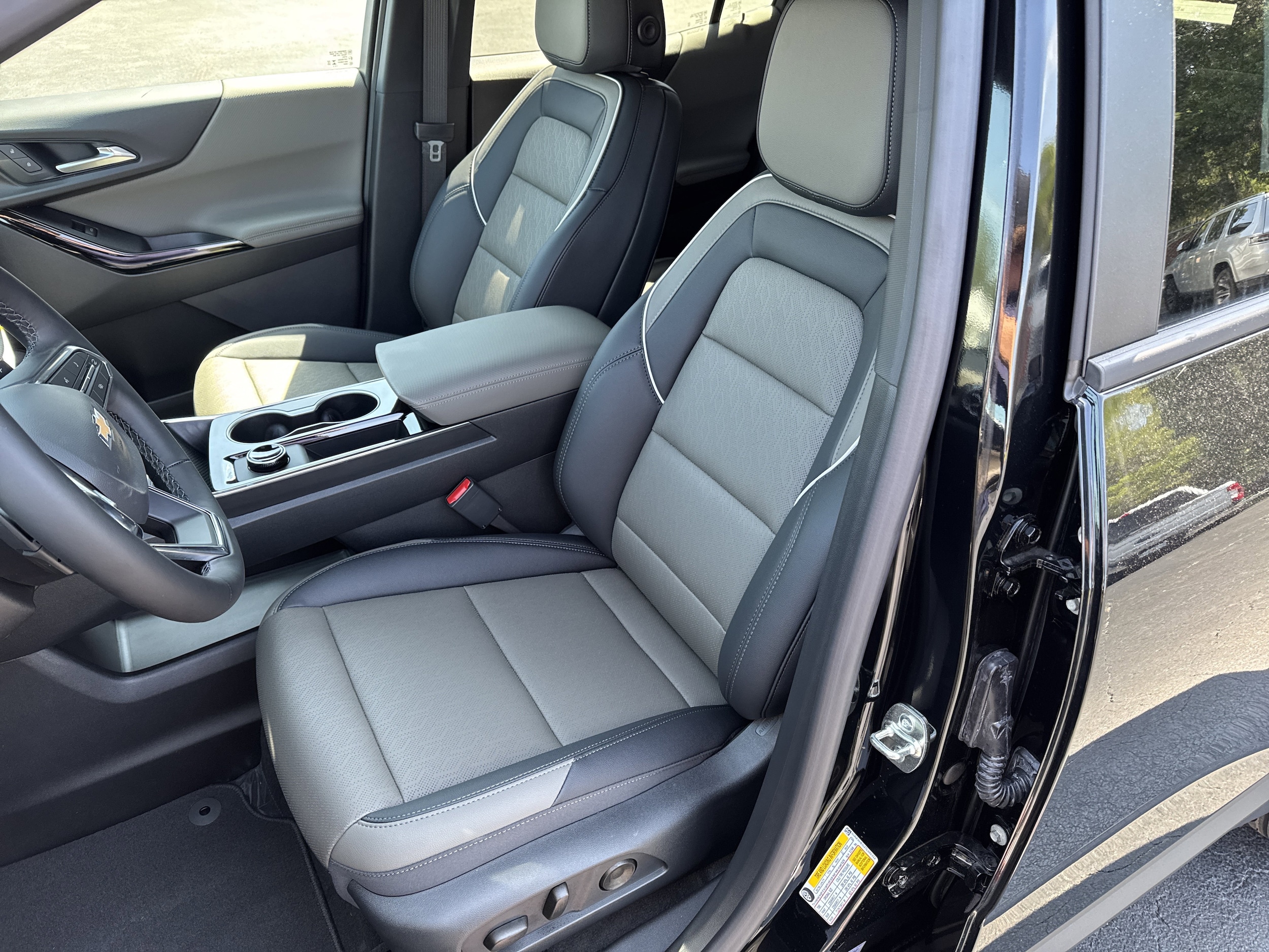 2026 Chevrolet Equinox LT - Photo 22