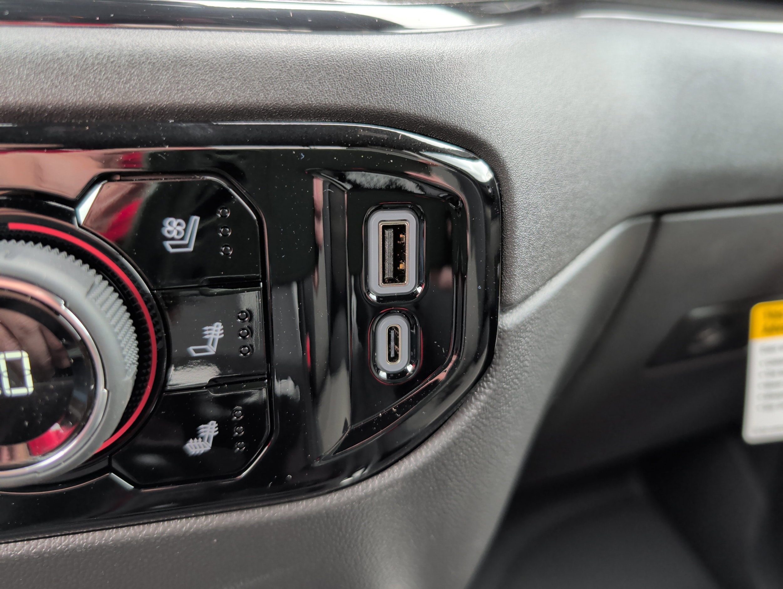 2025 Chevrolet Silverado 1500 ZR2 - Photo 24