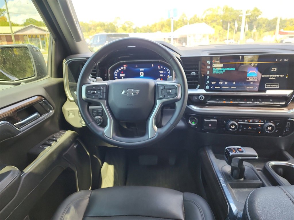 2024 Chevrolet Silverado 1500 RST photo 3