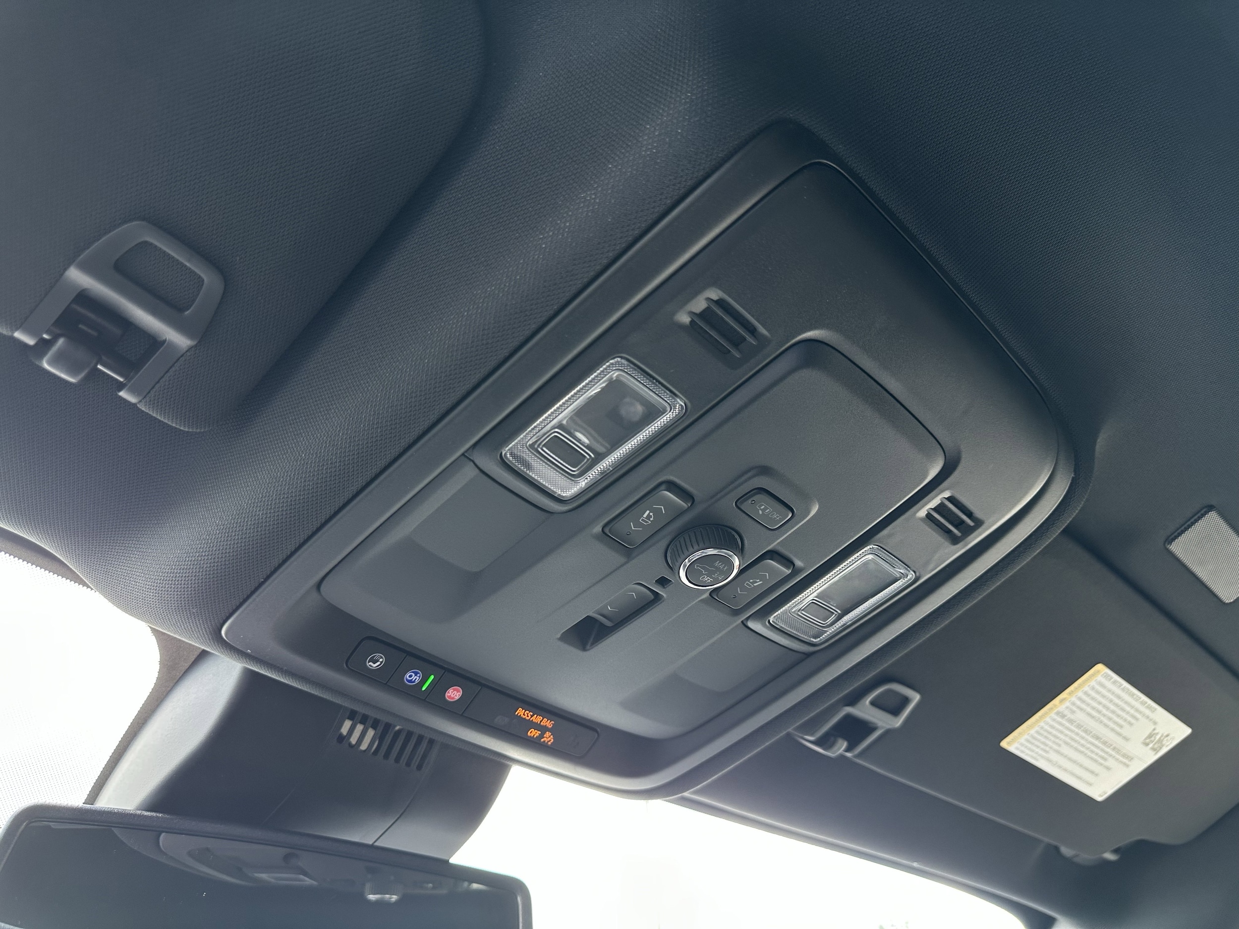 2025 Chevrolet Suburban Premier - Photo 35