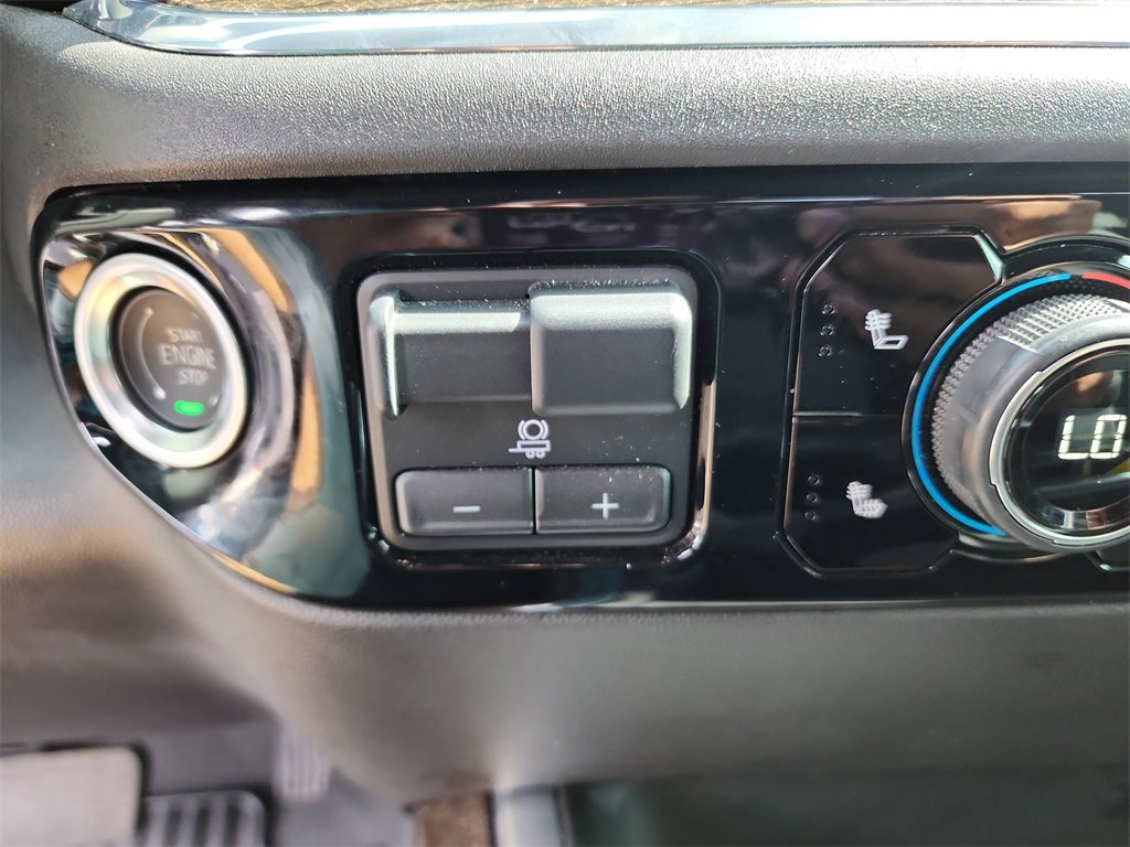 2025 Chevrolet Silverado 3500HD LT - Photo 23