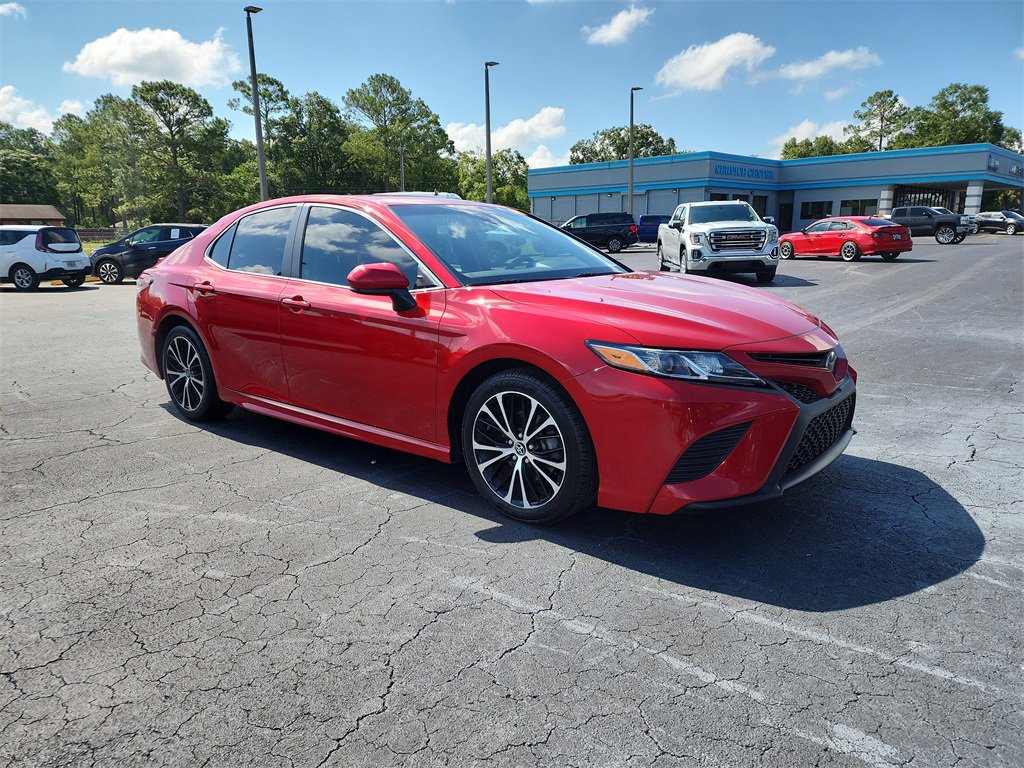 Used 2020 Toyota Camry SE with VIN 4T1G11AK0LU335494 for sale in Starke, FL