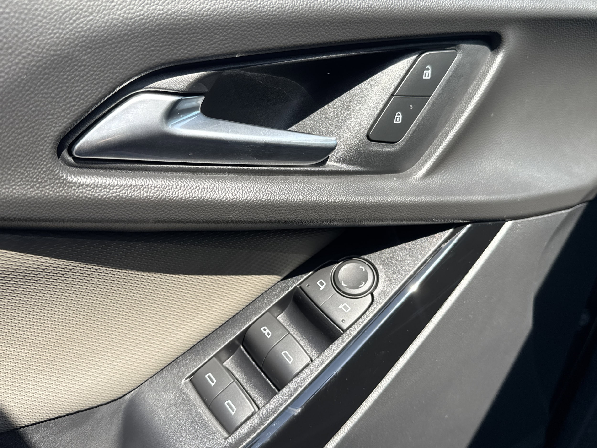 2026 Chevrolet Equinox LT - Photo 21